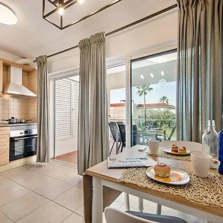 Apartamento Casa Louro *